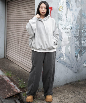 杢グレー　モデル：159cm M着用