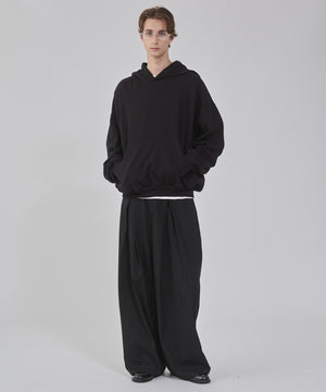 ブラック モデル：178cm L着用