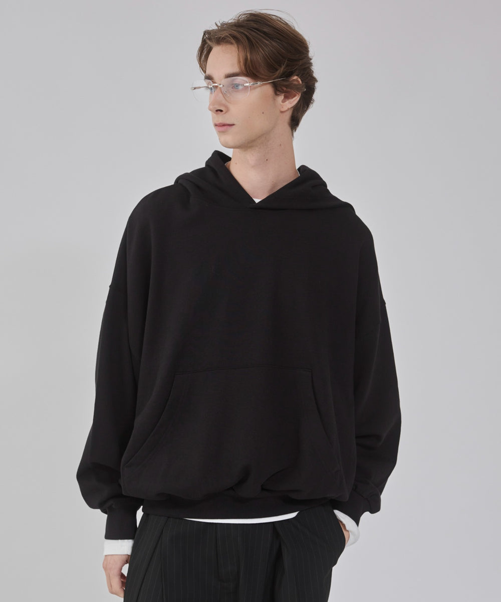 ブラック モデル：178cm L着用