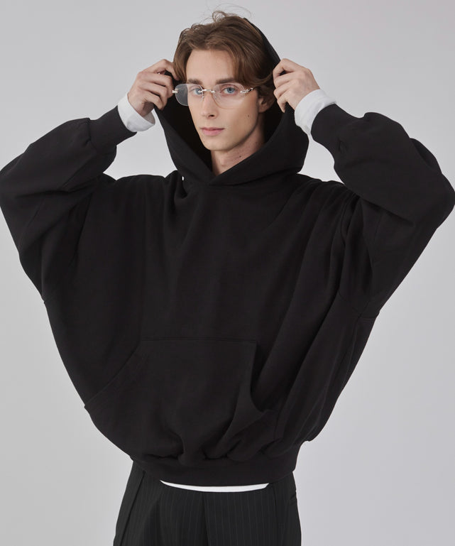 ブラック モデル：178cm L着用