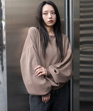 ブラウン　モデル：159cm M着用