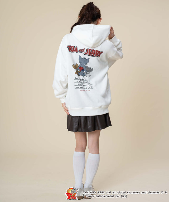 ホワイト モデル：163cm M着用