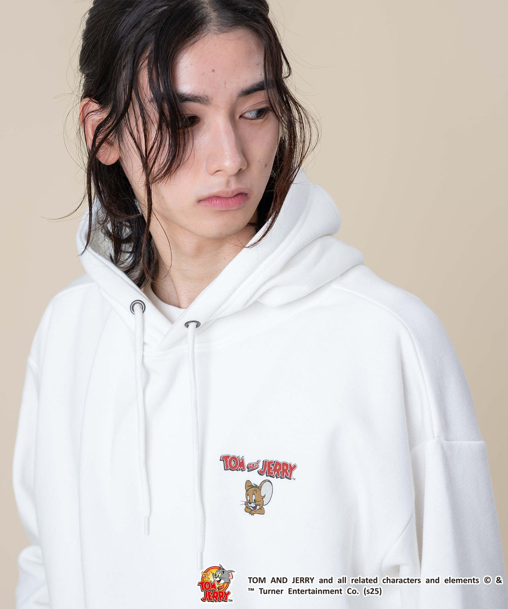 ホワイト モデル：175cm L着用