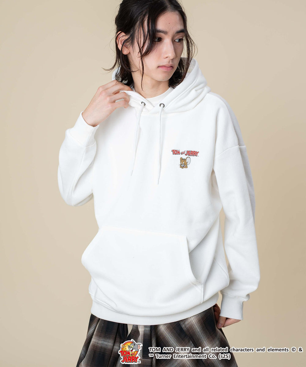 ホワイト モデル：175cm L着用