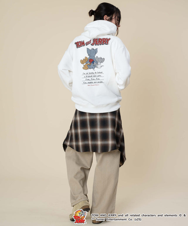 ホワイト モデル：175cm L着用