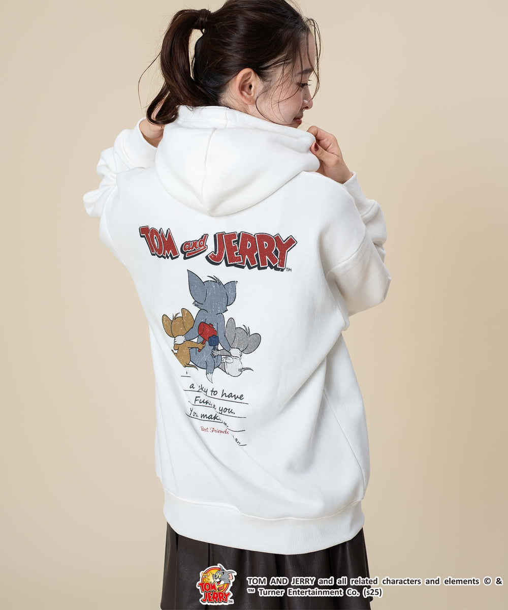 ホワイト モデル：163cm M着用