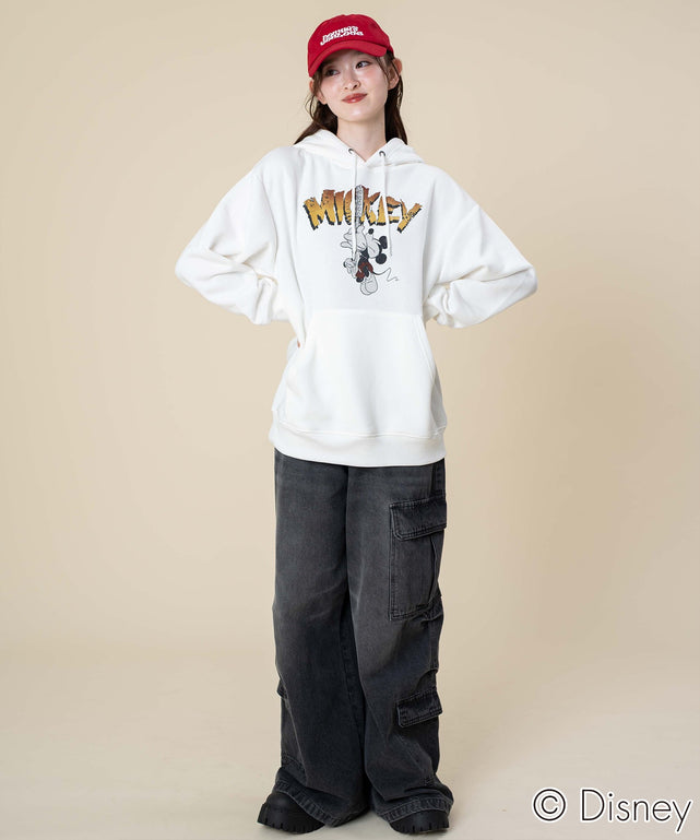 ホワイト モデル：163cm M着用