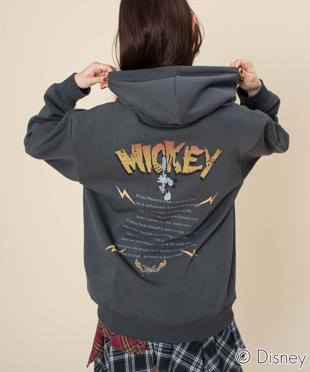 スミクロ モデル：163cm M着用