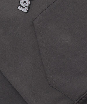 LOONEYTUNESグラフィックプルパーカー