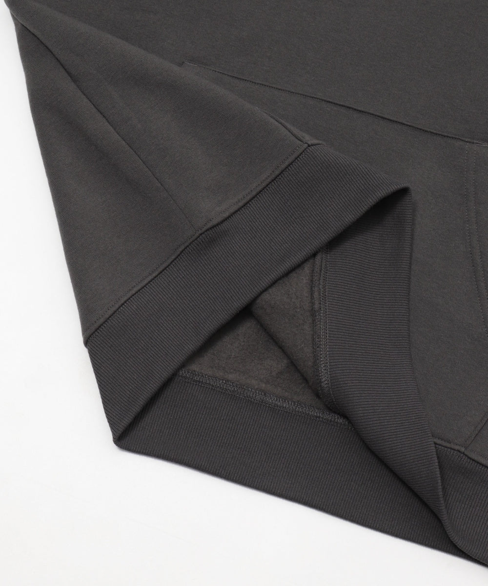 【HOTSTUFF】グラフィックプルパーカー