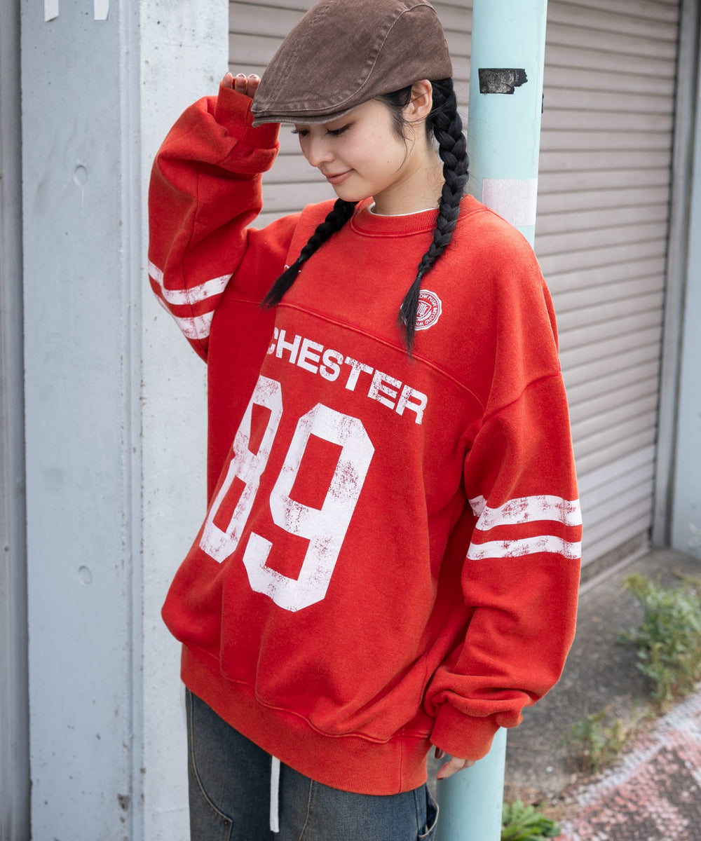 レッド　モデル：161cm L着用