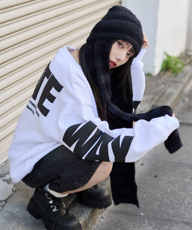 ホワイト　モデル：159cm L着用