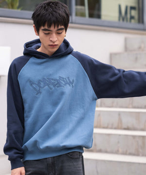 ブルー モデル：180cm L着用