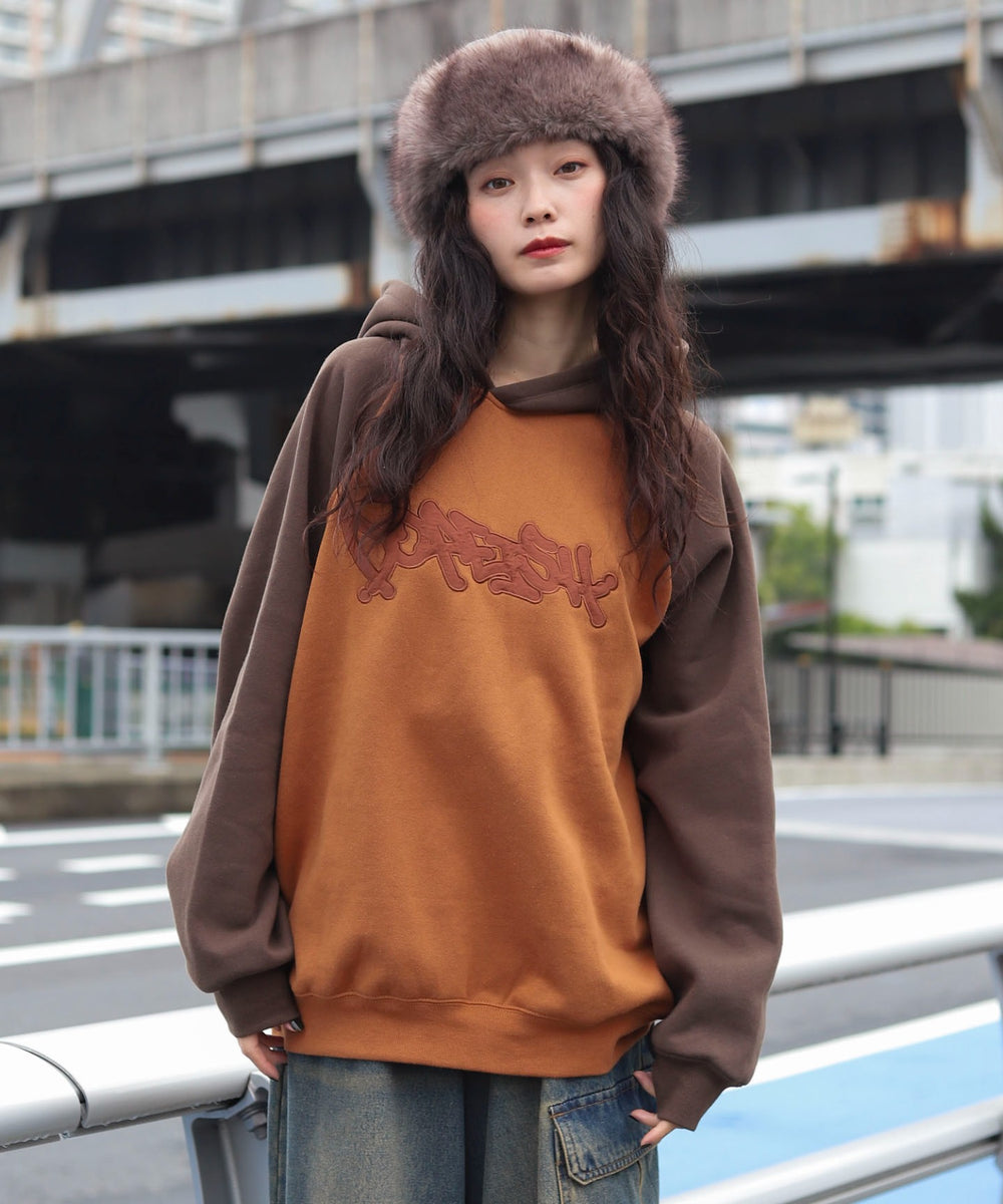 ブラウン　モデル：161cm L着用