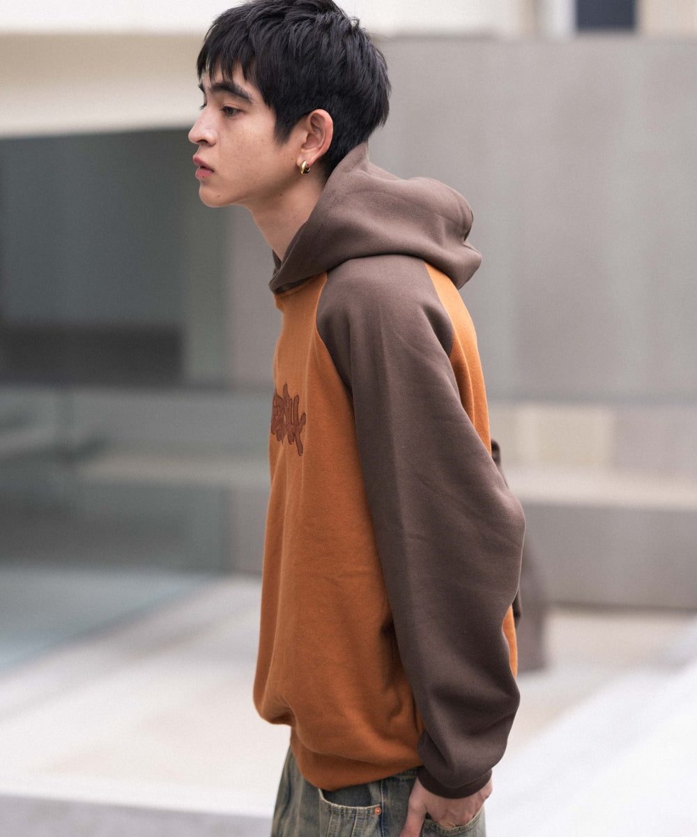 ブラウン モデル：180cm L着用