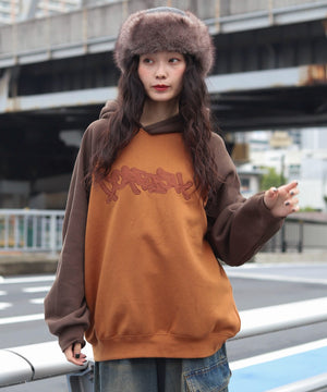 ブラウン　モデル：161cm L着用