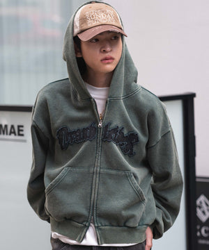 Dグリーン モデル：180cm L着用