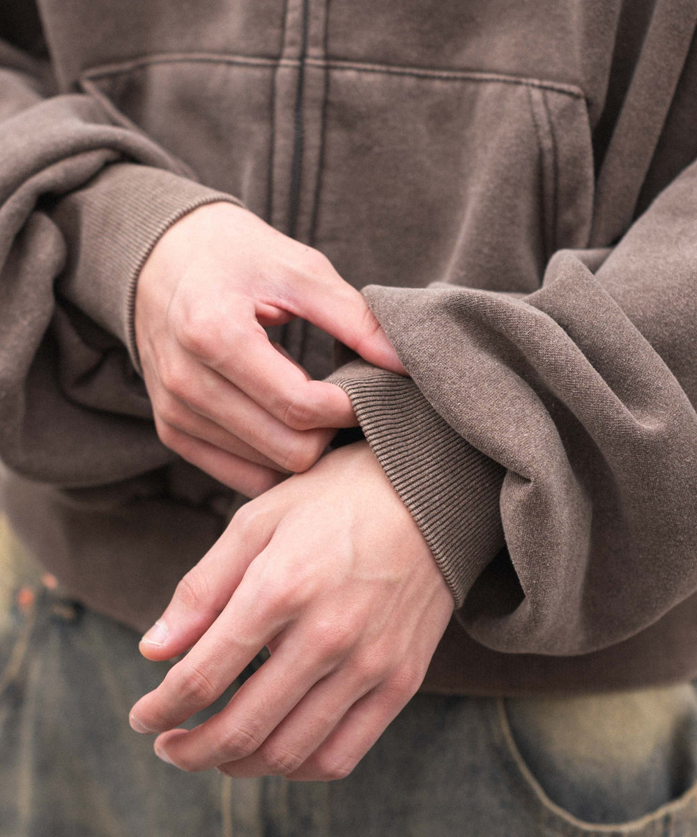 裏起毛ショートグラフィックZIPパーカー