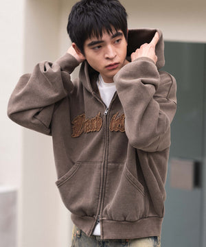 ブラウン モデル：180cm L着用