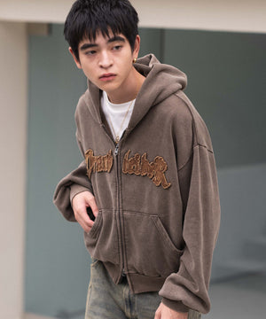 ブラウン モデル：180cm L着用