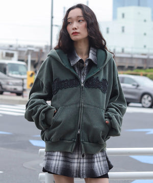 Dグリーン　モデル：161cm L着用