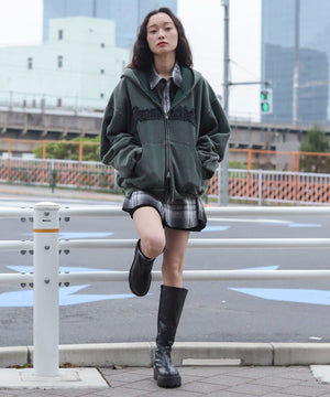 Dグリーン　モデル：161cm L着用