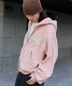 ピンク モデル：175cm L着用