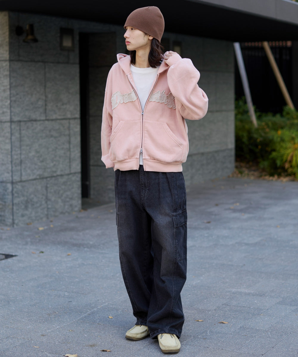 ピンク モデル：175cm L着用