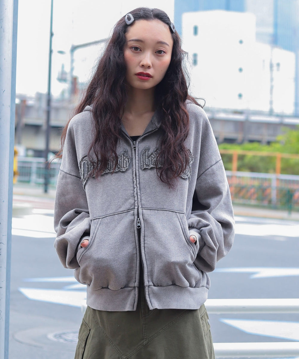 グレー　モデル：161cm L着用