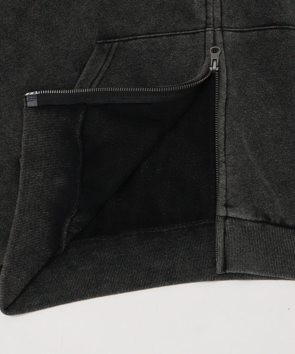 裏起毛ショートグラフィックZIPパーカー