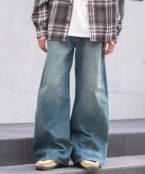 デニム中濃加工 モデル：180cm L着用