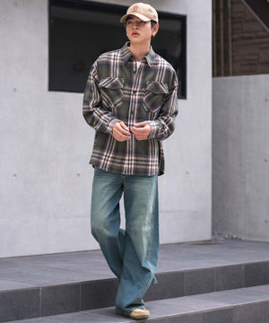 デニム中濃加工 モデル：180cm L着用