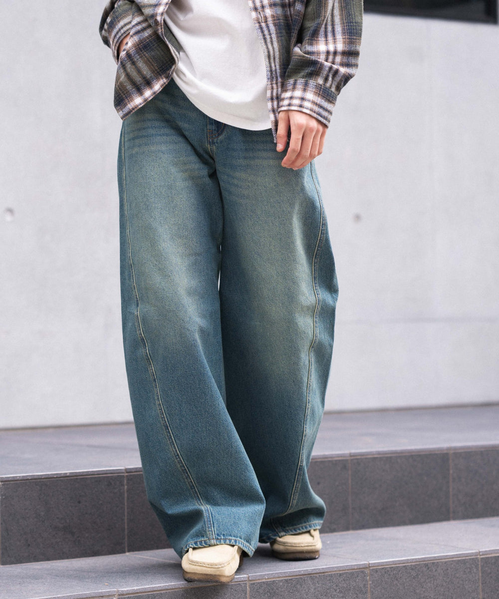 デニム中濃加工 モデル：180cm L着用