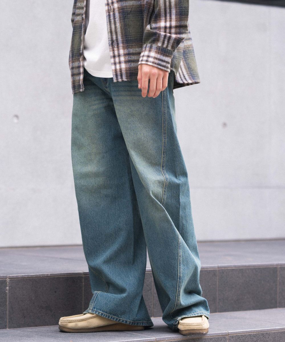 デニム中濃加工 モデル：180cm L着用