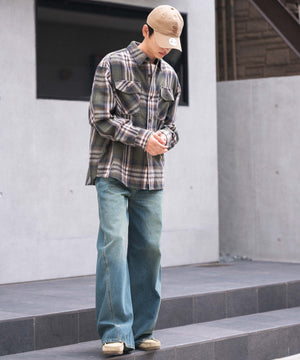 デニム中濃加工 モデル：180cm L着用