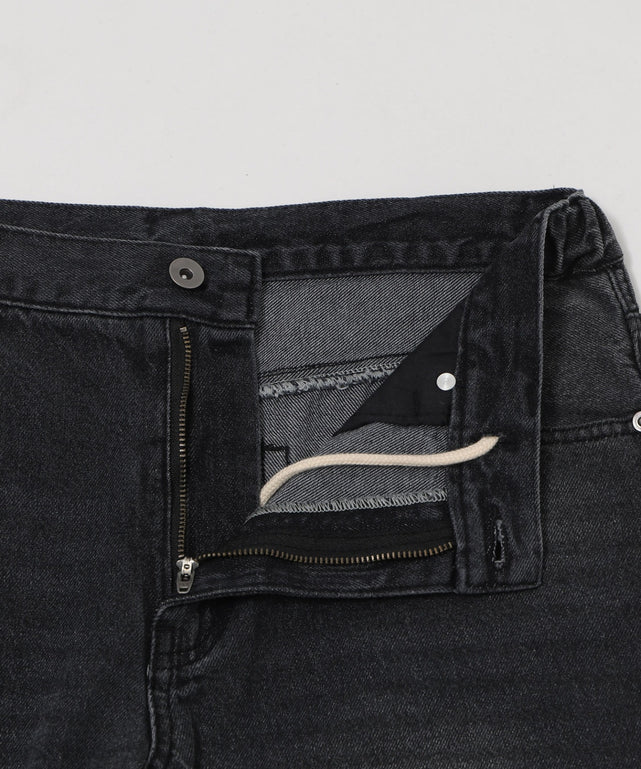 ローライズカバーフィットフレアデニムパンツ