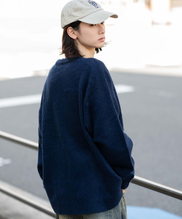 ネイビー モデル：175cm L着用