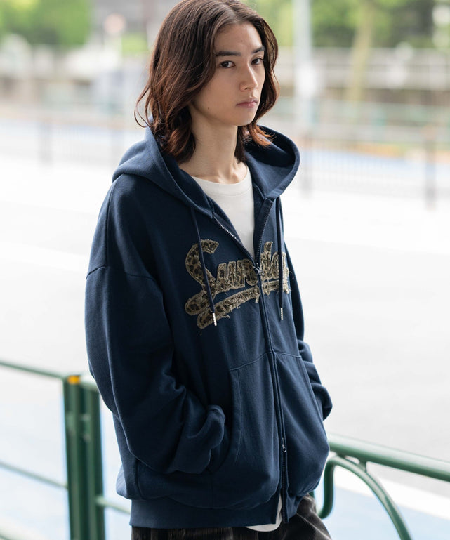 ネイビー モデル：175cm L着用