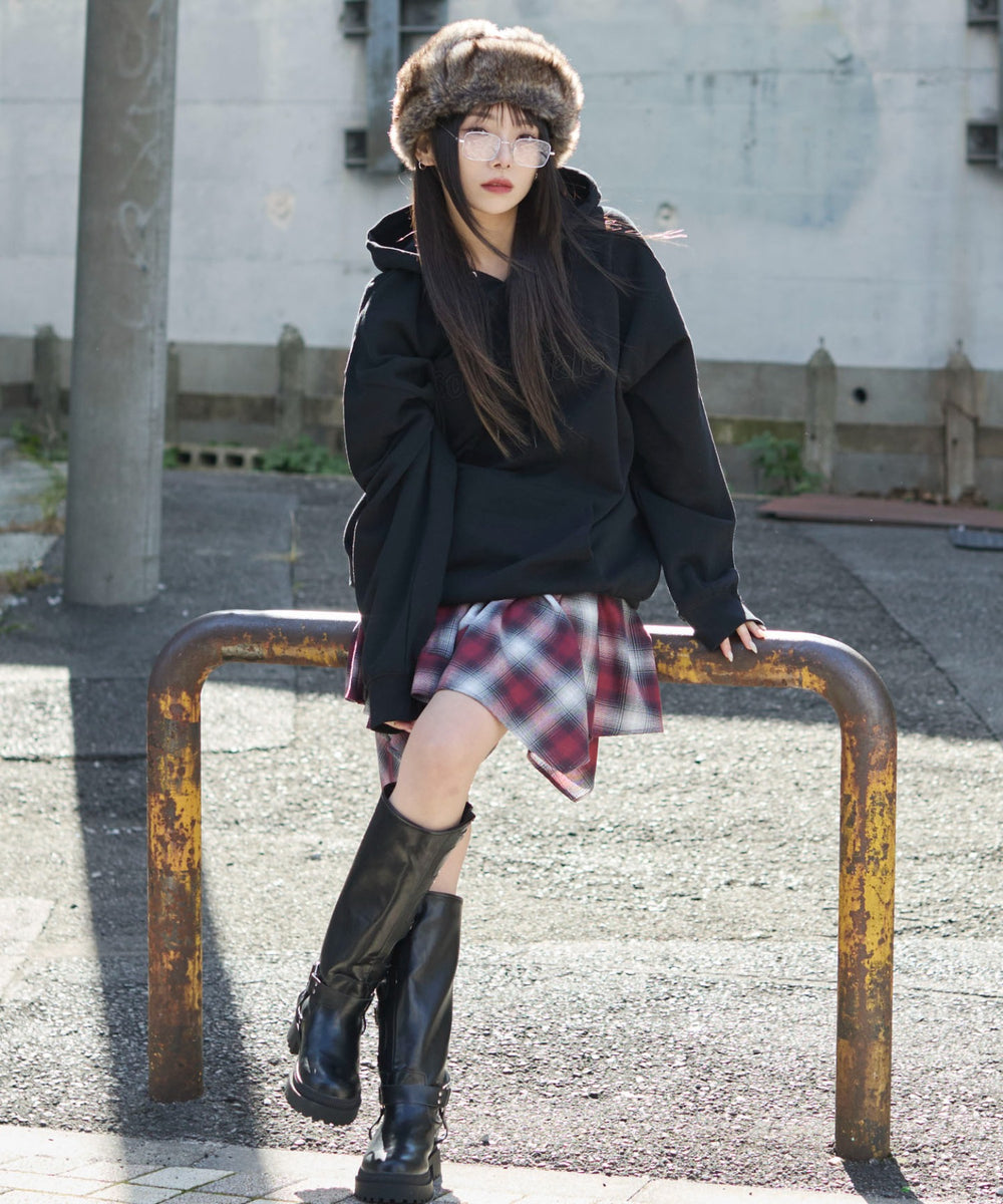 ブラック　モデル：159cm M着用