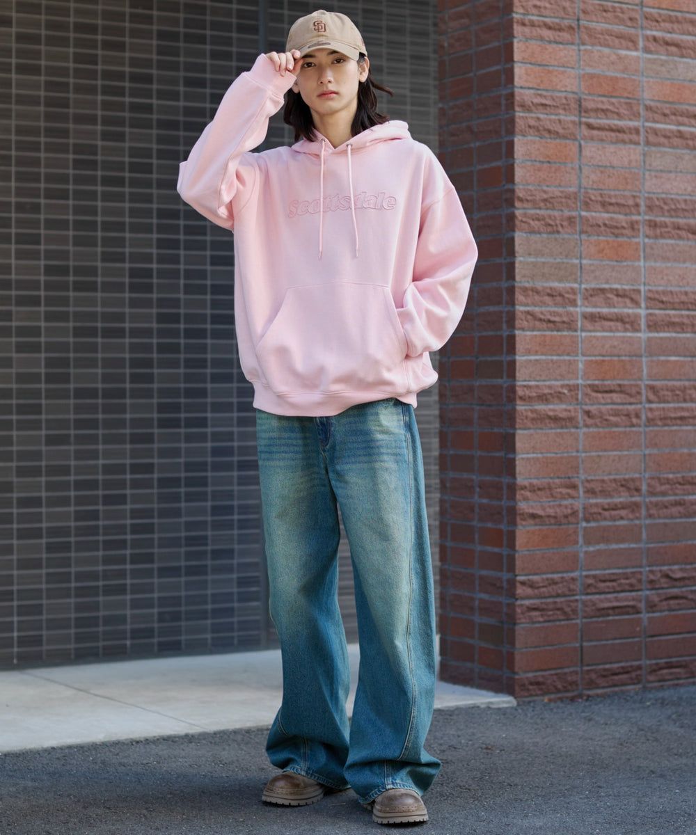 ピンク モデル：175cm L着用