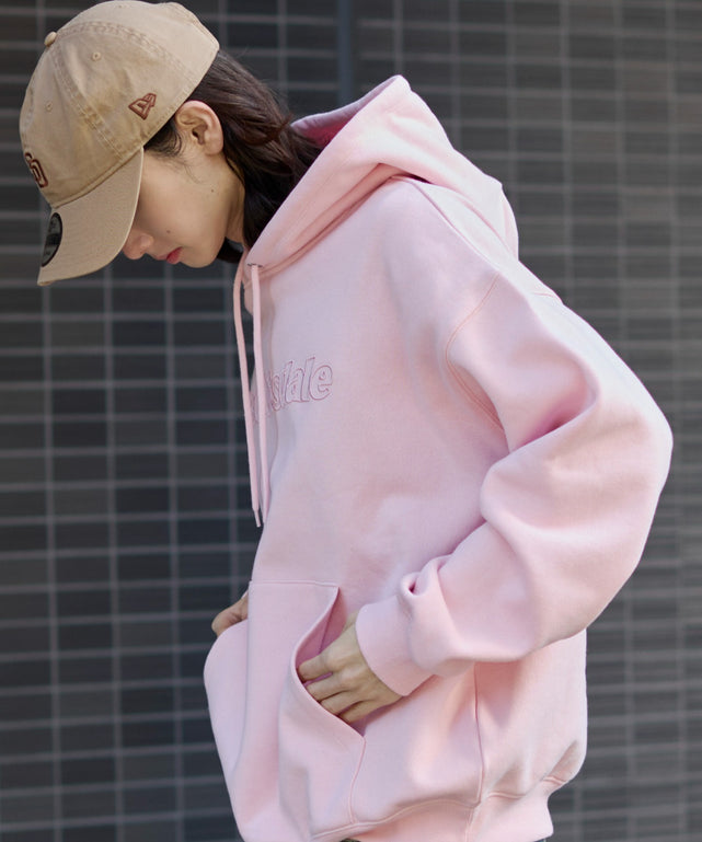 ピンク モデル：175cm L着用