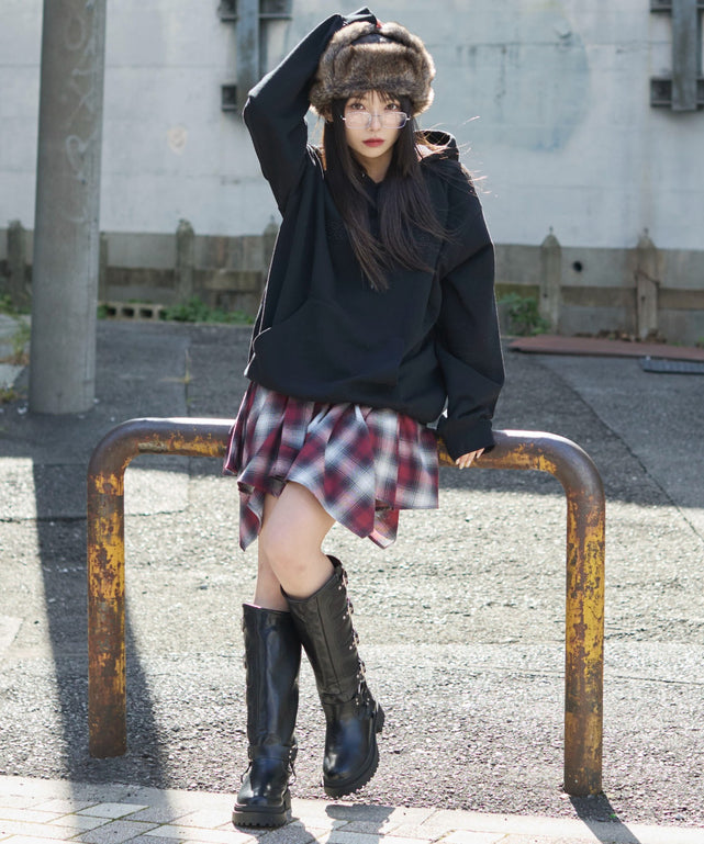 ブラック　モデル：159cm M着用