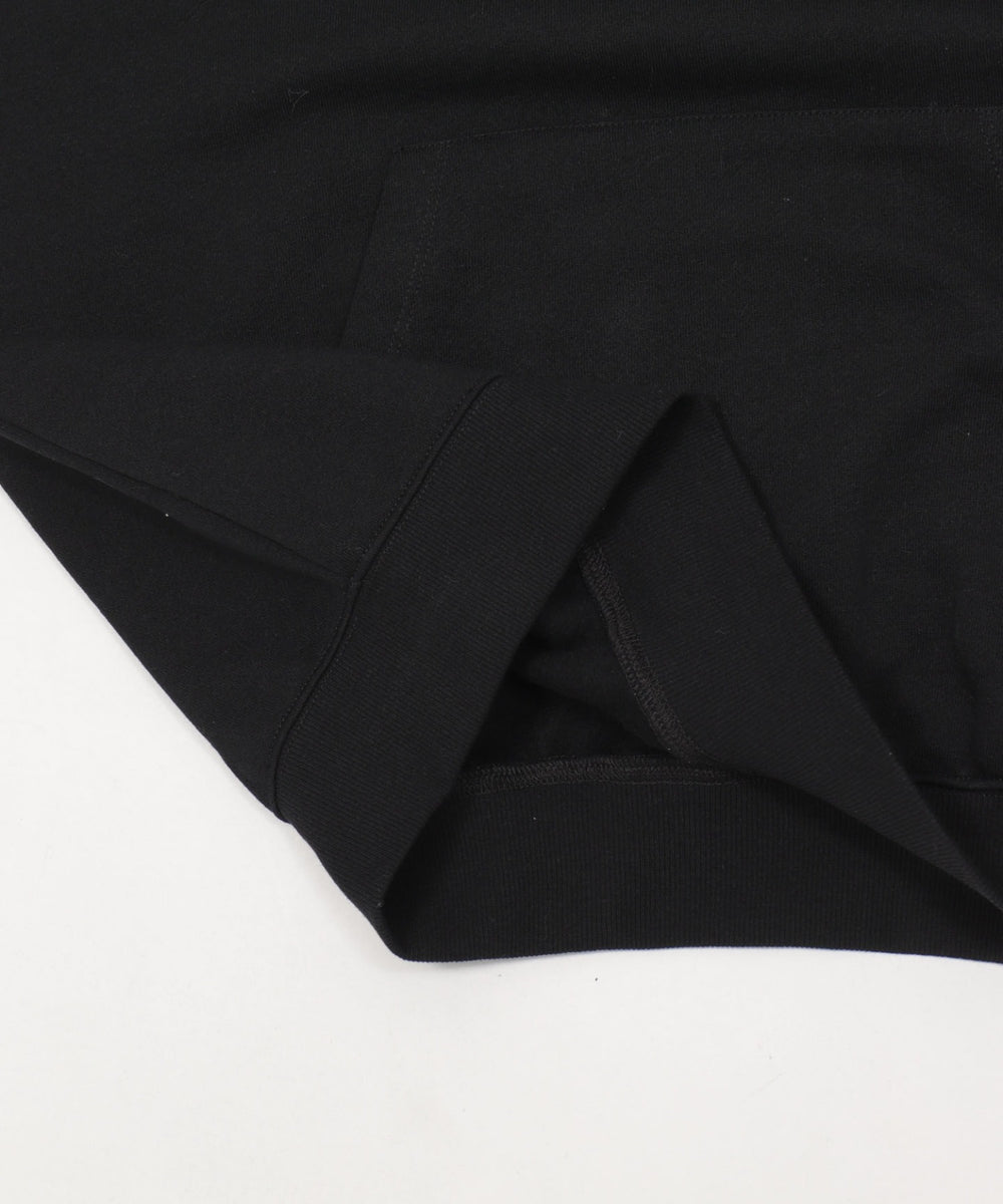 裏起毛エンボスステッチロゴプルパーカー