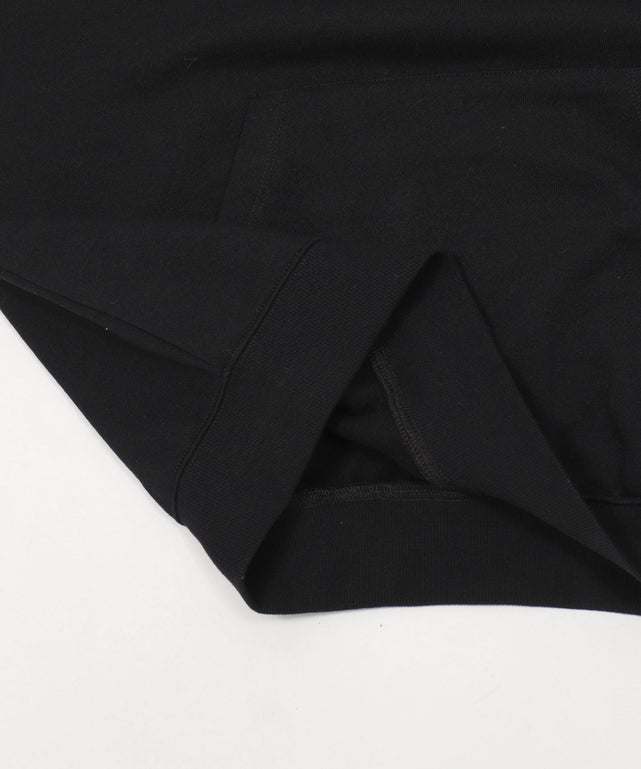 裏起毛エンボスステッチロゴプルパーカー