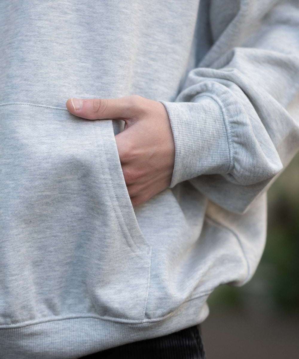 ワンポイント刺繍プルパーカー