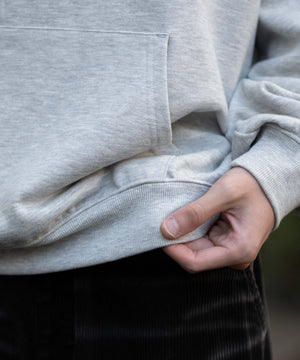 ワンポイント刺繍プルパーカー