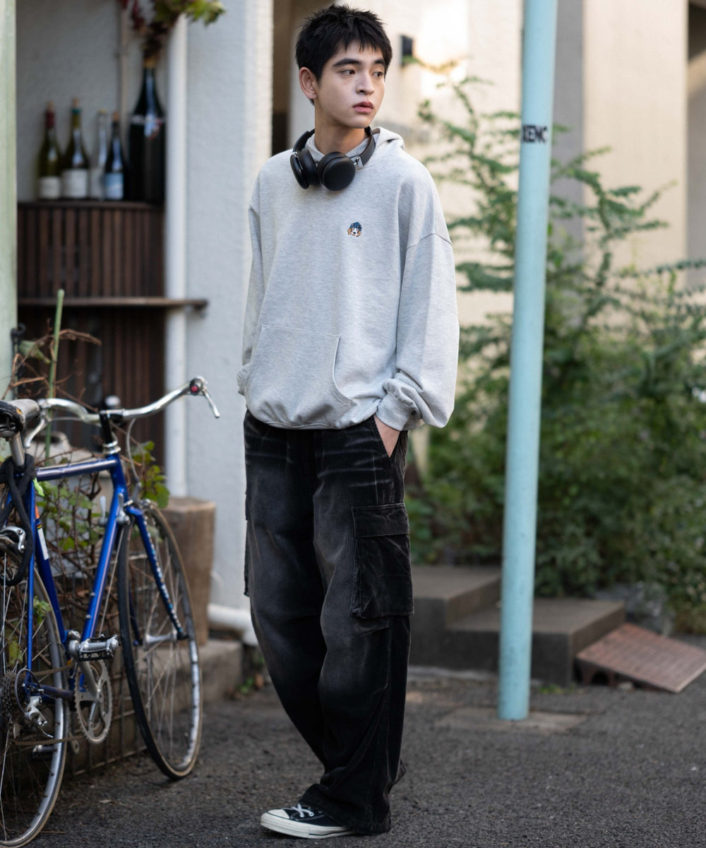 アッシュグレー モデル：175cm L着用