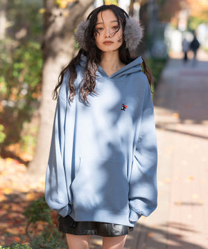 ブルー　モデル：161cm L着用