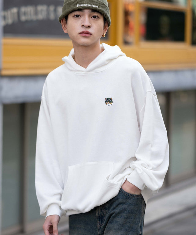 ホワイト モデル：175cm L着用