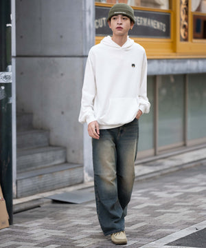 ホワイト モデル：175cm L着用